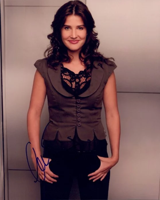 Cobie Smulders autograph