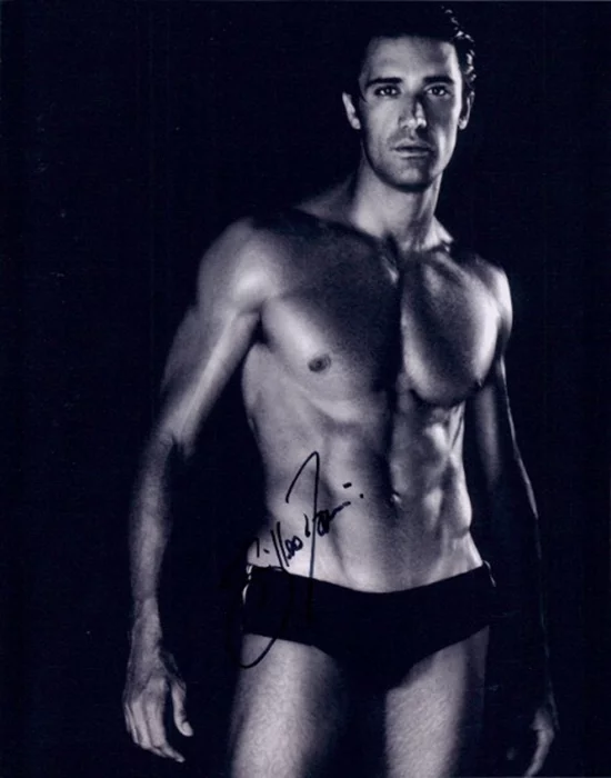 Gilles Marini autograph