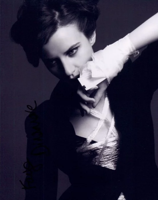 Faye Dinsmore autograph