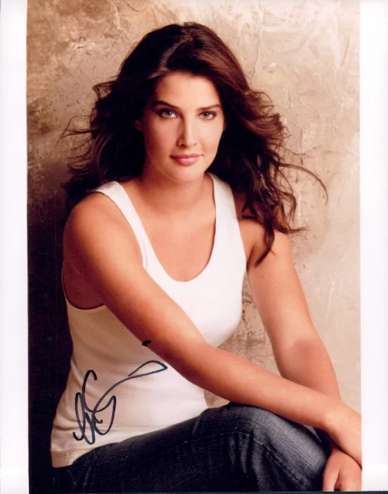 Cobie Smulders autograph
