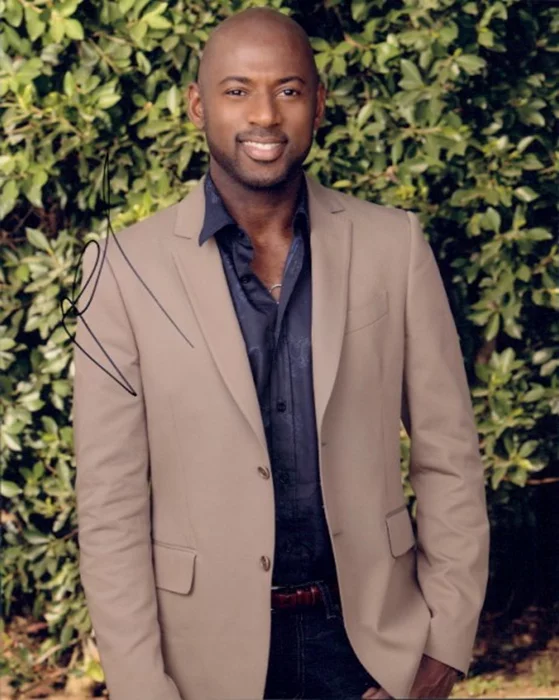Romany Malco autograph
