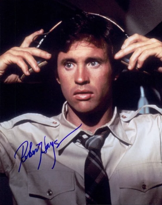 Robert Hays autograph