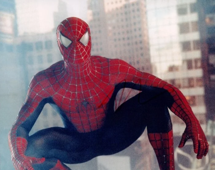 Tobey Maguire autograph