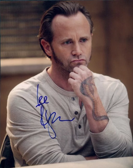 Lee Tergesen autograph
