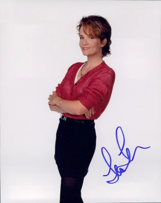 Lea Thompson autograph