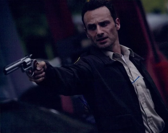 Andrew Lincoln autograph