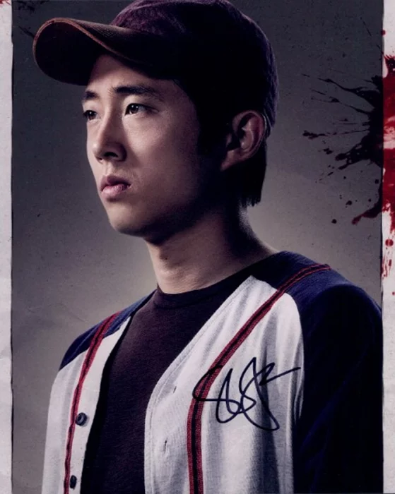 Steven Yeun autograph