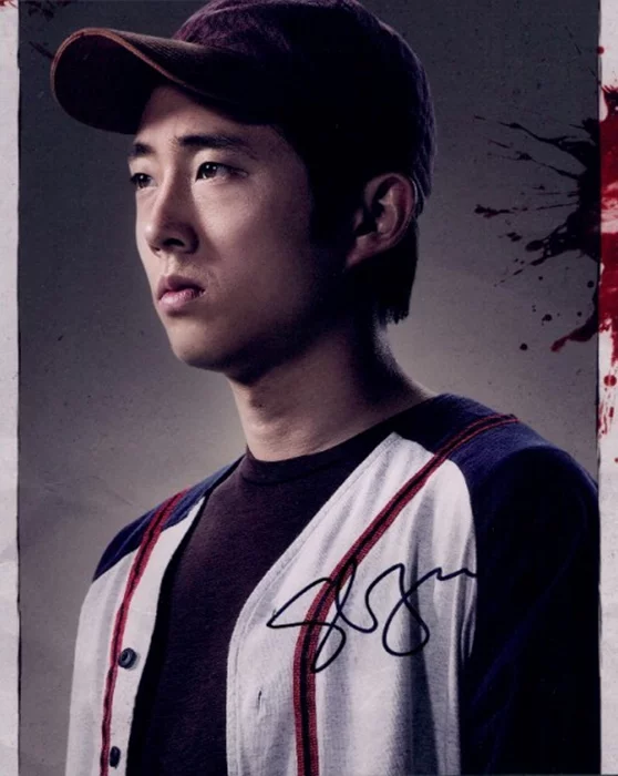 Steven Yeun autograph