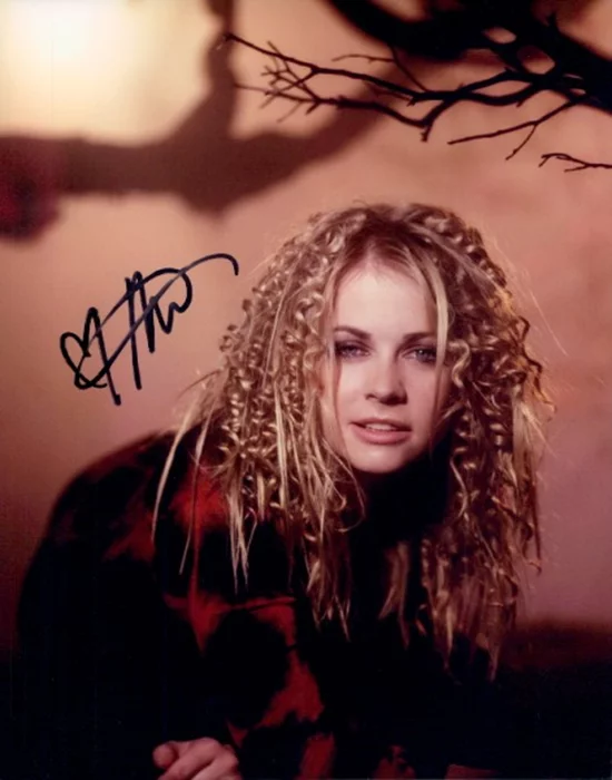 Melissa Joan Hart autograph