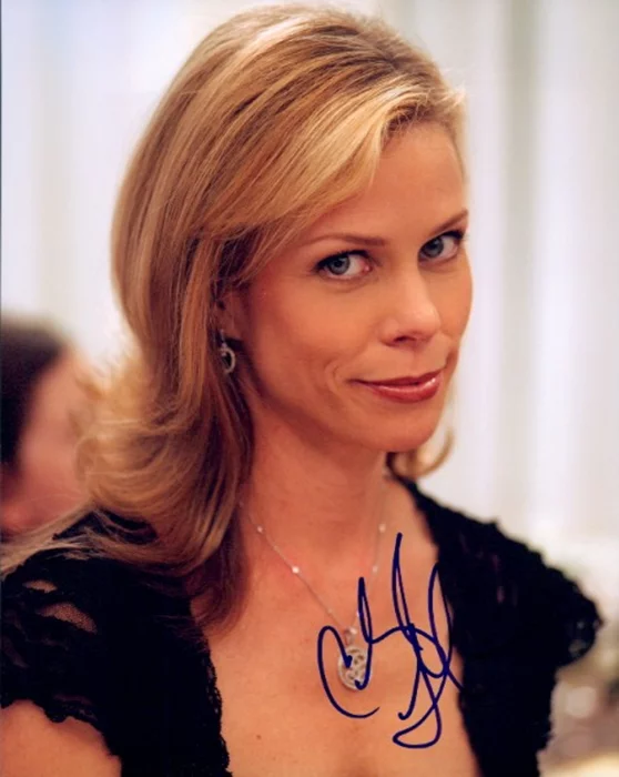 Cheryl Hines autograph
