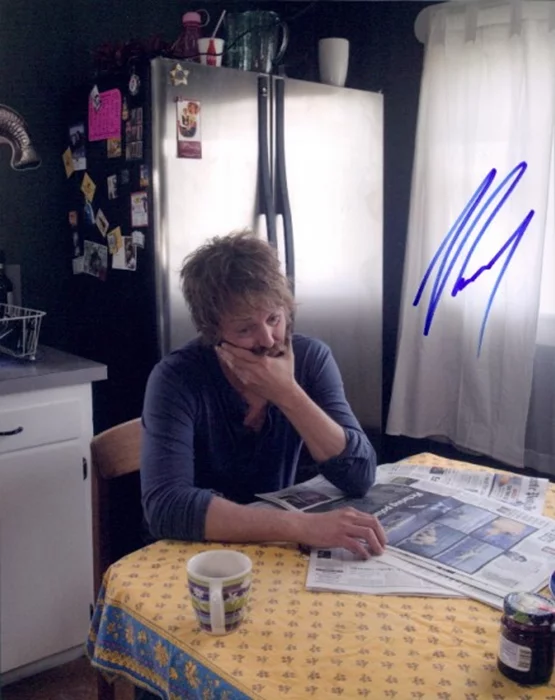 Joshua Leonard autograph