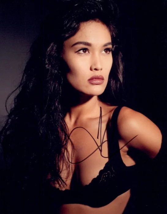Tia Carrere autograph