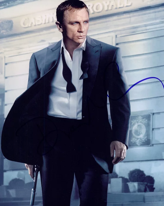 Daniel Craig autograph
