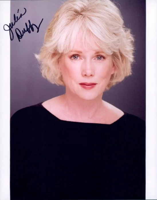 Julia Duffy autograph