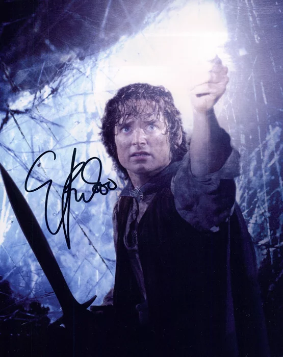Elijah Wood autograph
