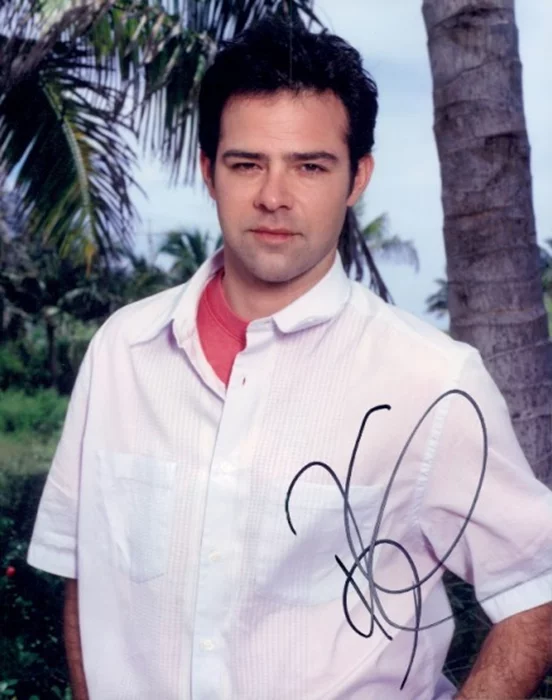 Rory Cochrane autograph