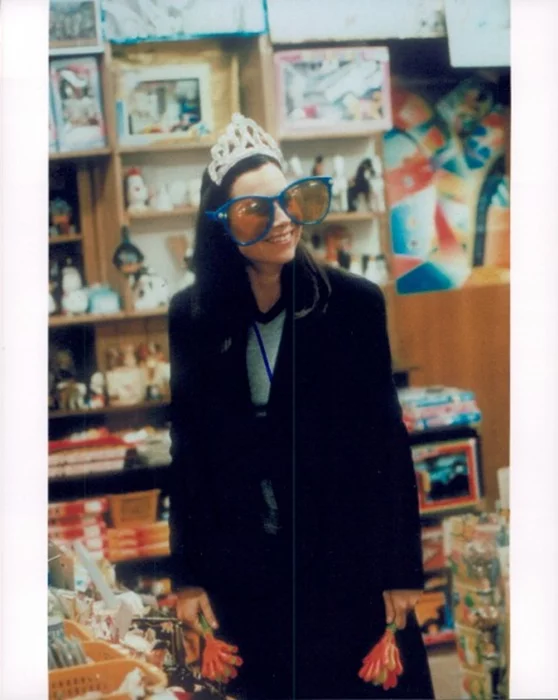 Minnie Driver autograph