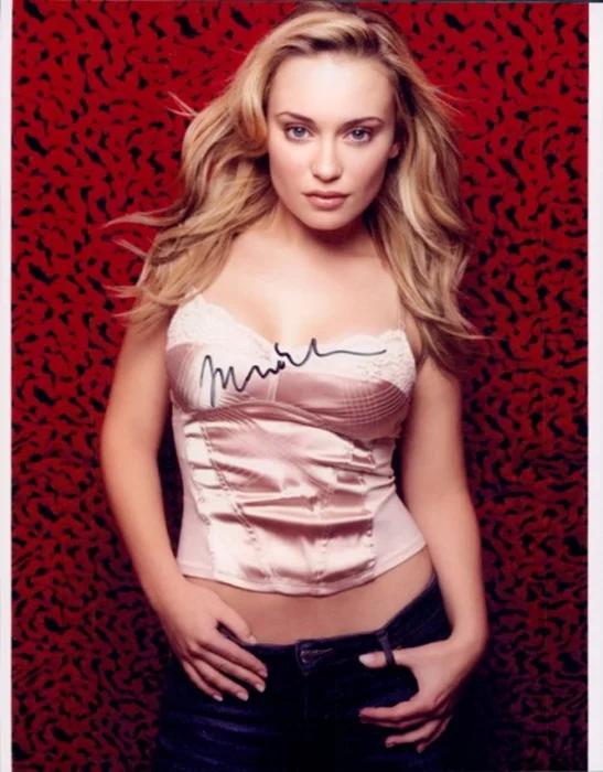 Monica Keena autograph