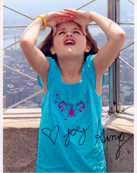 Joey King autograph