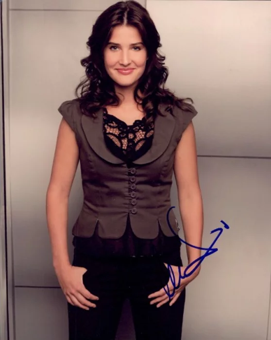 Cobie Smulders autograph