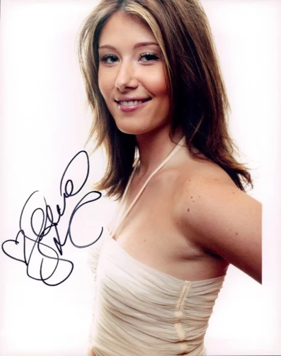 Jewel Staite autograph