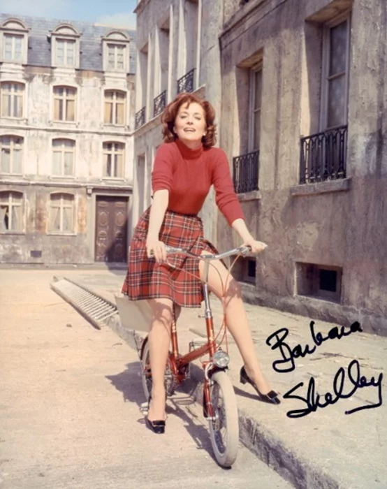 Barbara Shelley autograph