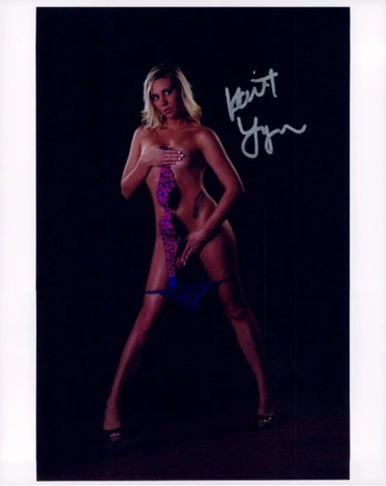 Kait Lynn autograph
