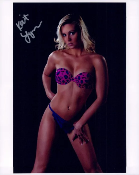 Kait Lynn autograph