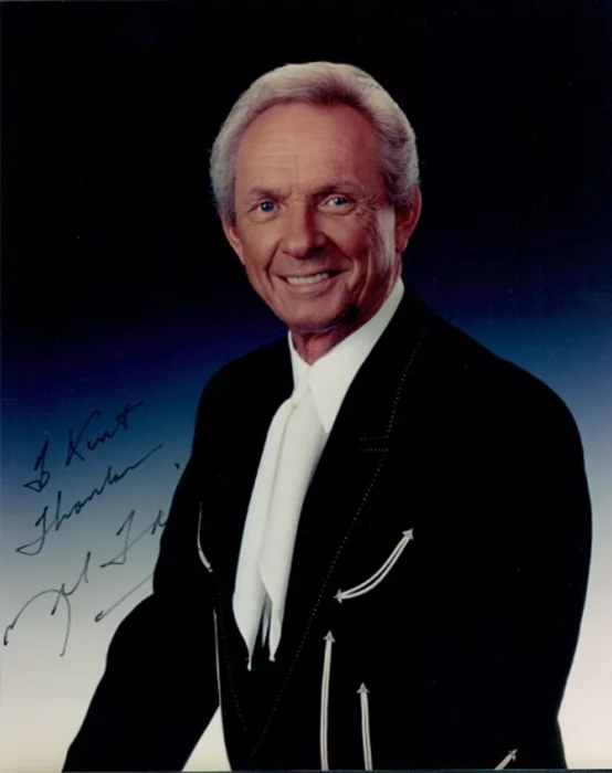 Mel Tillis autograph