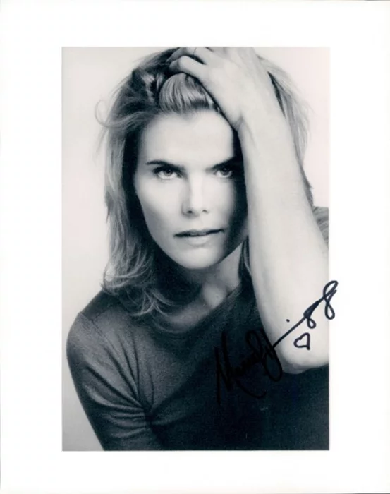 Mariel Hemingway autograph