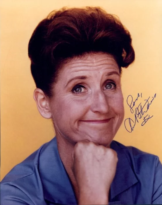 Ann B. Davis autograph