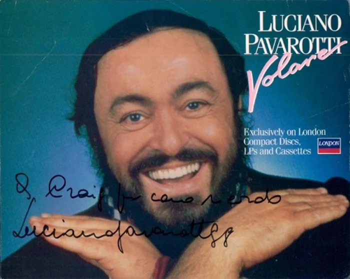 Luciano Pavarotti autograph