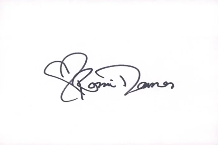 Romi Dames autograph