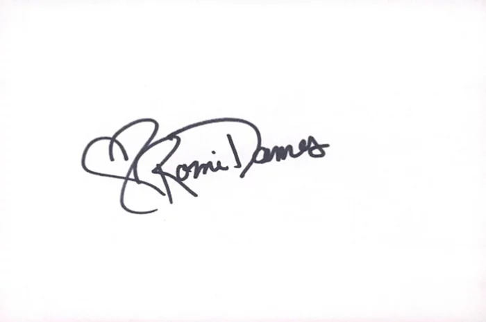 Romi Dames autograph