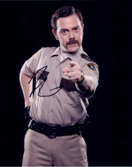 Joe Lo Truglio autograph