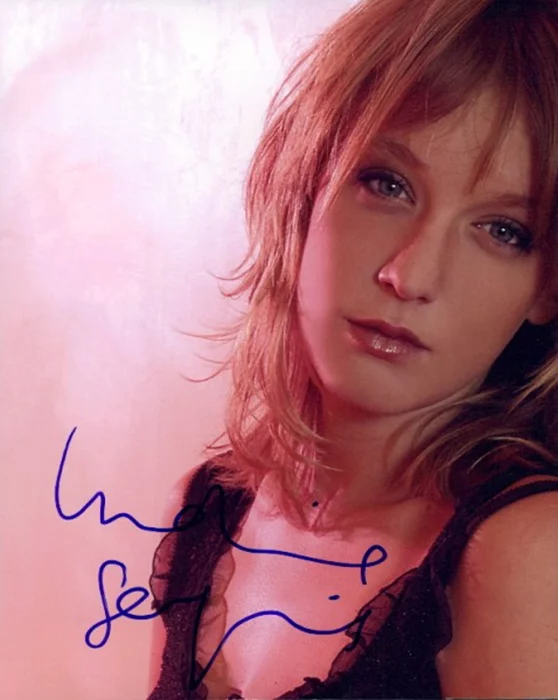 Ludivine Sagnier autograph