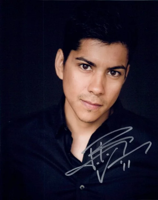 Jeremy Ray Valdez autograph