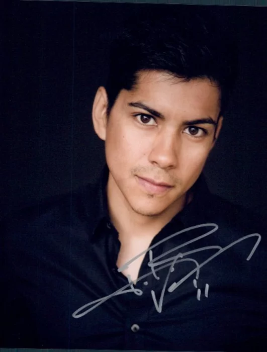 Jeremy Ray Valdez autograph