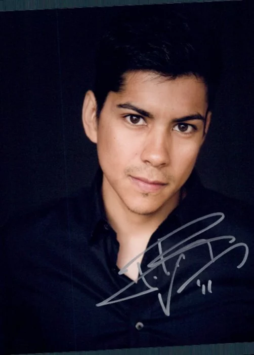 Jeremy Ray Valdez autograph