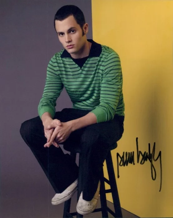 Penn Badgley autograph