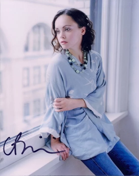 Christina Ricci autograph