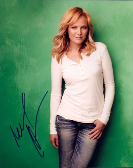Malin Akerman autograph
