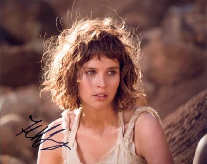 Felicity Jones autograph