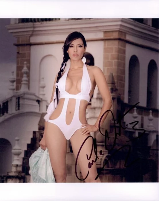 Carla Ortiz autograph