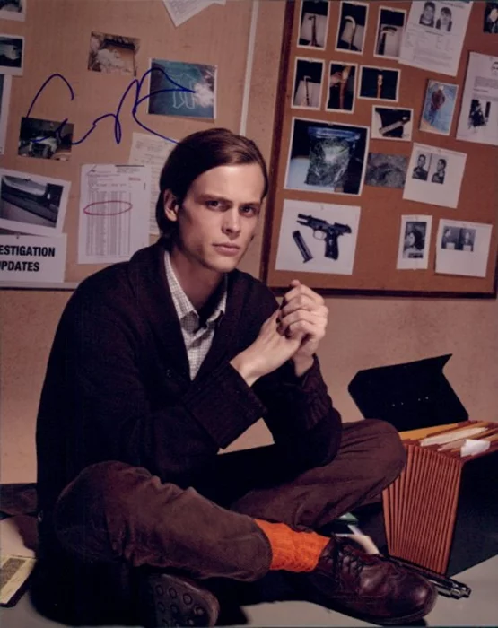 Matthew Gray Gubler autograph
