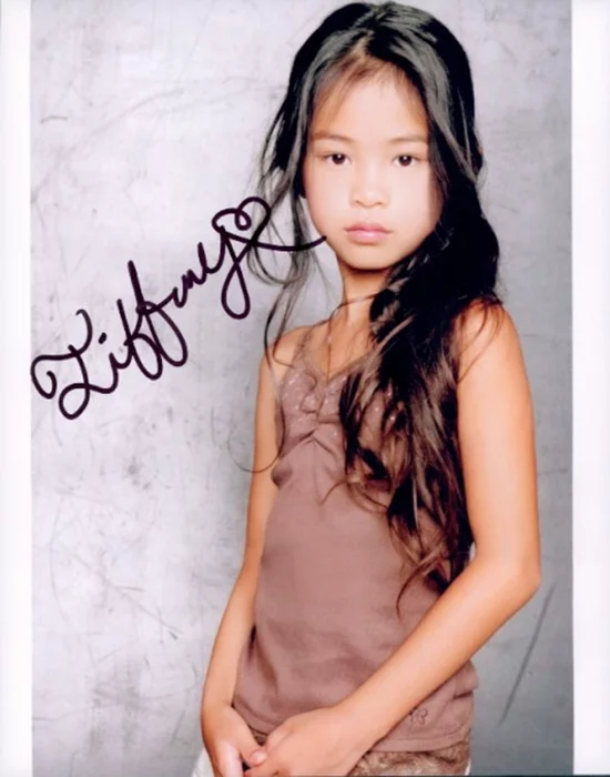 Tiffany Espensen autograph