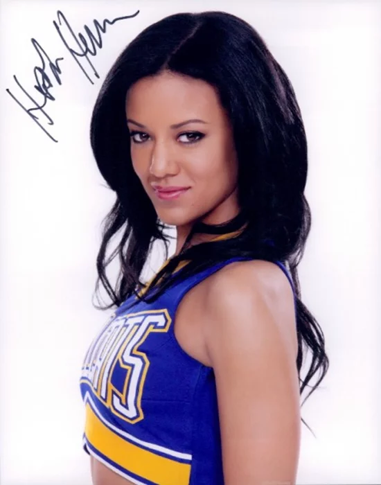 Heather Hemmens autograph