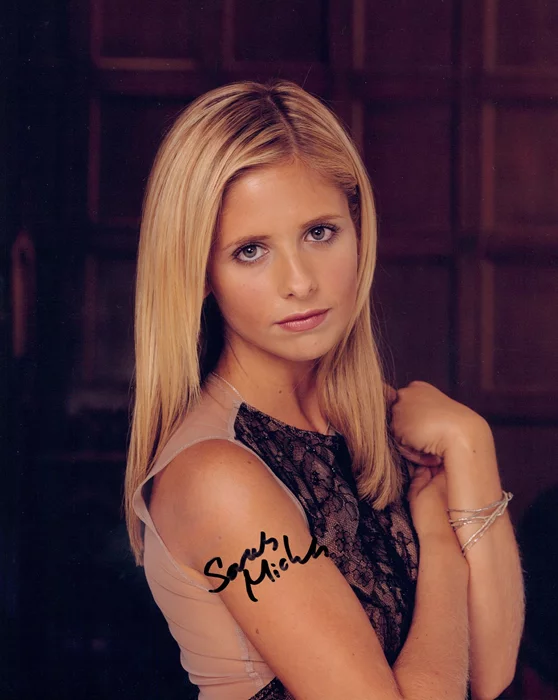 Sarah Michelle Gellar autograph