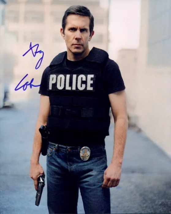 Gary Cole autograph