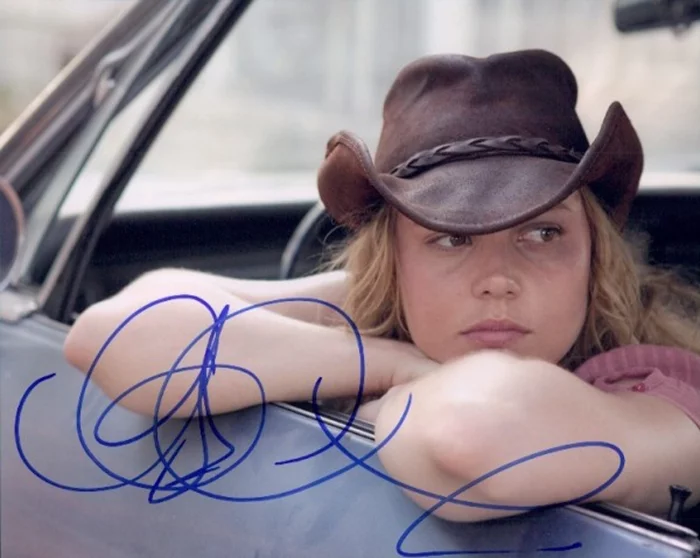 Abbie Cornish autograph